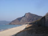 毘沙門山と長浜海岸